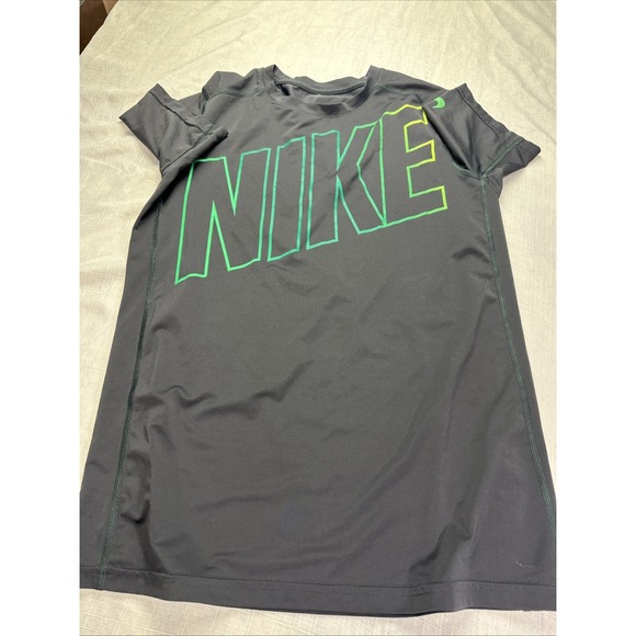 Nike Dri Fit Kids Athletic Set T Shirt Shorts Blue Yellow Camo XL - Picture 5 of 6